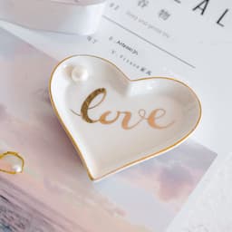 Foreign trade ceramic Nordic creative ceramic plate snack plate fruit plate jewelry plate love storage tray Valentine's Day thumbnail 2