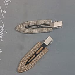 Korean Internet Celebrity Elegant Metal Surfboard Rhinestone Hairpin Side Clip Girl's Bangs Korean ins Hairdressing Traceless Clip thumbnail 2