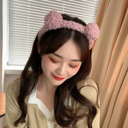 Cute Bear Double Ball Headband Korea 2022 New Spring Plush Hair Clamp Headband Wash Face Hair Bundle Headwear Women thumbnail 4