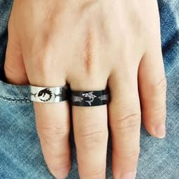 European and American cross-border jewelry shark ring men's and women's stainless steel titanium ring jewelry wholesale factory supply thumbnail 3