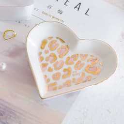 Foreign trade ceramic Nordic creative ceramic plate snack plate fruit plate jewelry plate love storage tray Valentine's Day thumbnail 3
