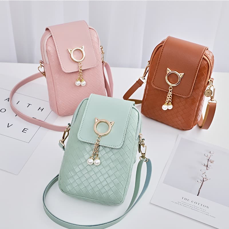 Dropshipping 2022 Autumn and Winter K-Style New Mobile Phone Bag Woven Pearl Tassel Cover Style Single Shoulder Crossbody Bag