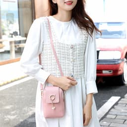 Dropshipping 2022 Autumn and Winter K-Style New Mobile Phone Bag Woven Pearl Tassel Cover Style Single Shoulder Crossbody Bag thumbnail 3