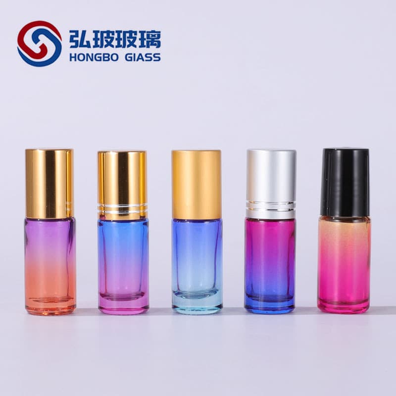 Cross-border in stock 5ml gradient glass rolling bead bottle essence oil bottle perfume bottle walking bead bottle eye cream lip oil separate bottles
